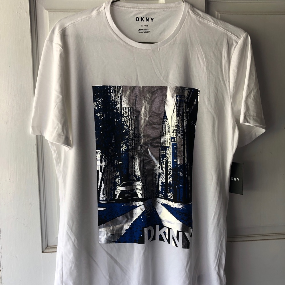 DKNY logo t shirt size s